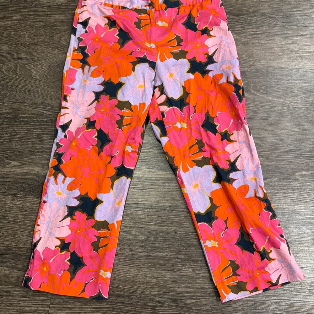 Izod floral capri size 8